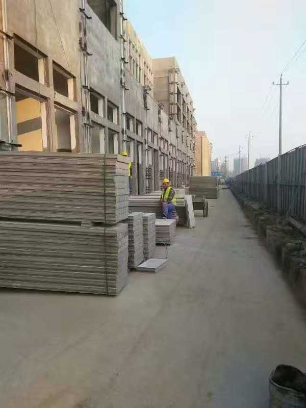 華晟建材工業(yè)廠房輕質(zhì)復(fù)合隔墻板價(jià)格解析